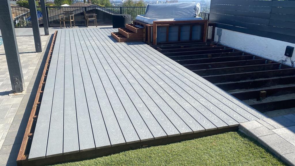 deck builders in kent WA